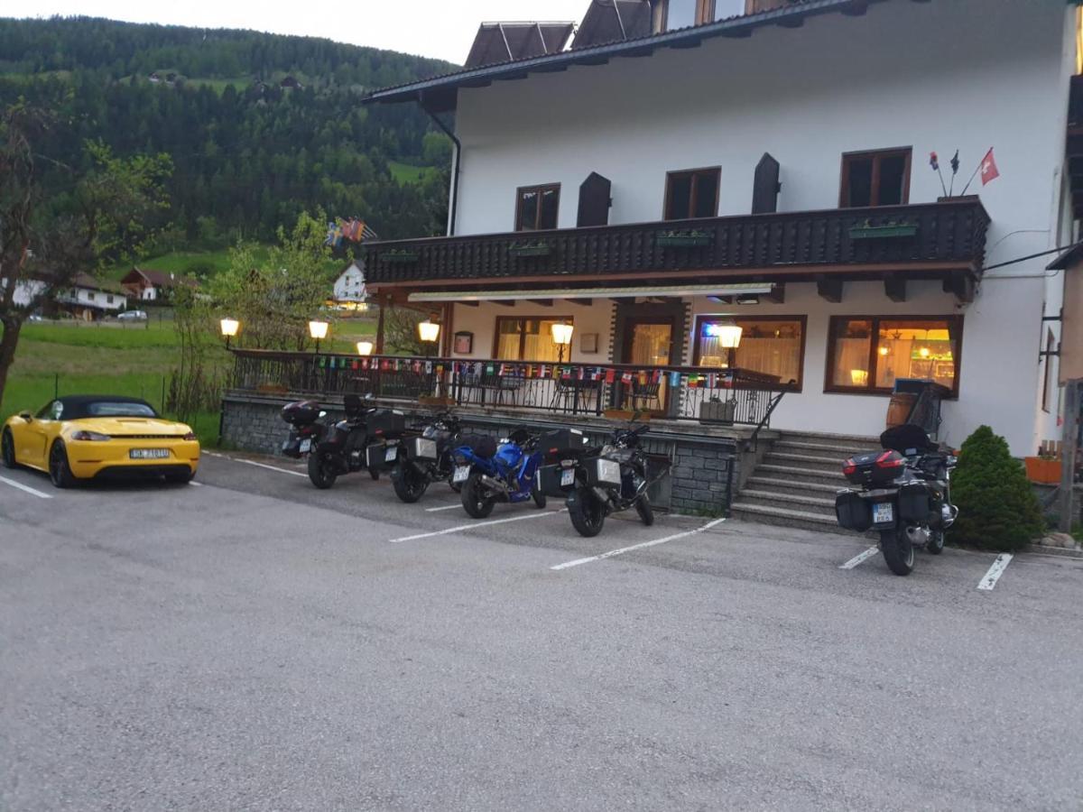 Tattoo Pension Mit Restaurant Und Tattoo-Studio Mörtschach Exterior foto